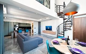 Florette Suite 2Br With Stunning Lounge Terrace By Arcobnb